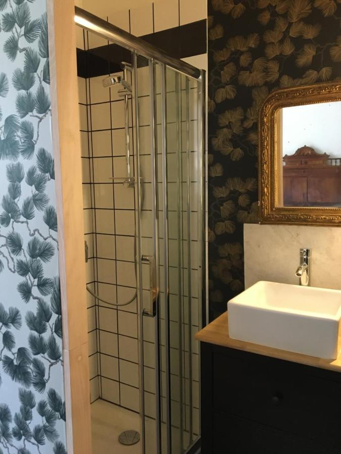 Charmant Appartement Sur Cour, Le Berlingott Баньер-де-Бигор Экстерьер фото